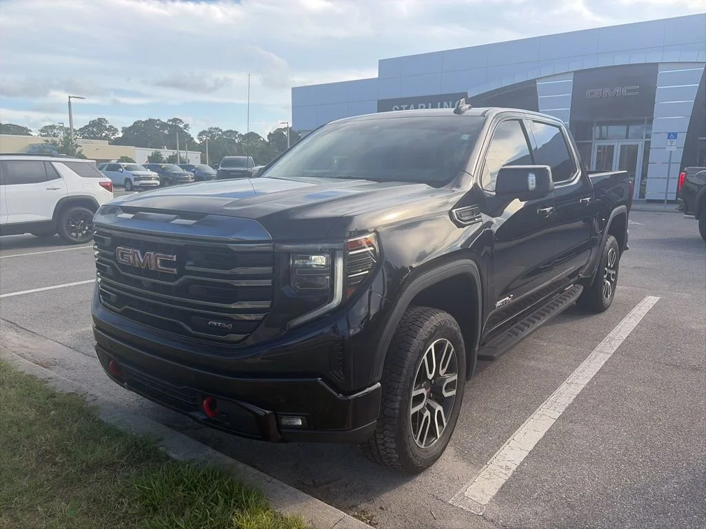 2023 GMC Sierra 4WD Crew Cab Short Box AT4's photo