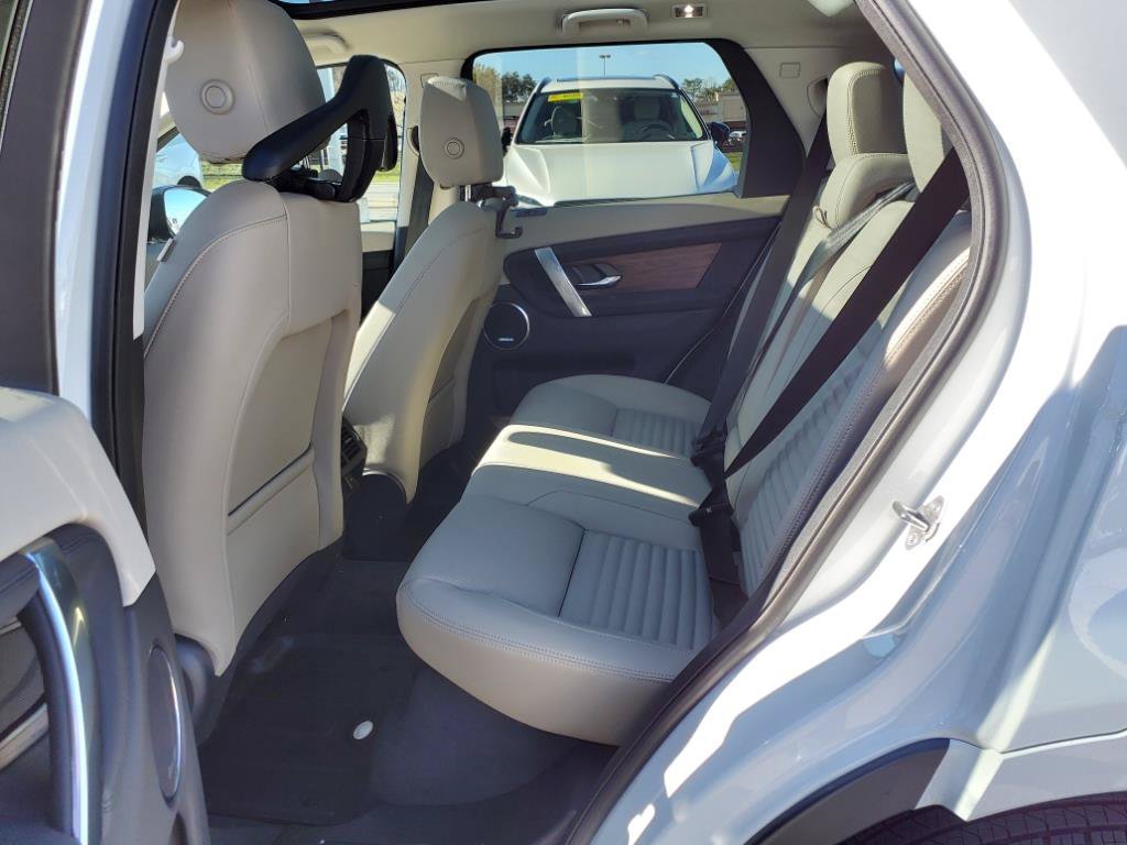 Certified Used 2025 Fuji White Land Rover S image 12