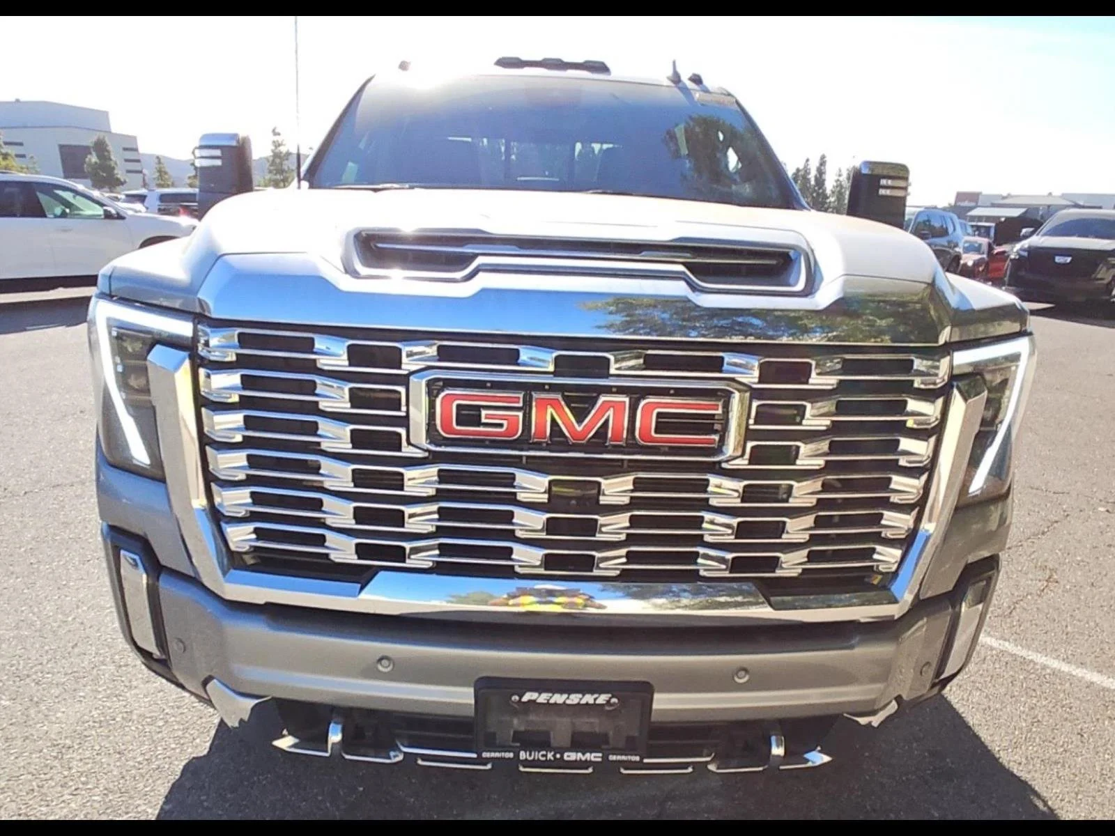 Used 2024 Sterling Metallic GMC Denali DRW image 18