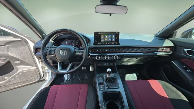 Used 2024  Honda Base image 16