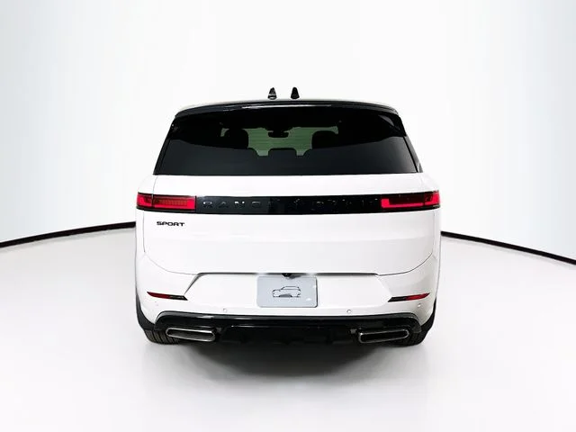 New 2026 White Land Rover Dynamic SE image 6