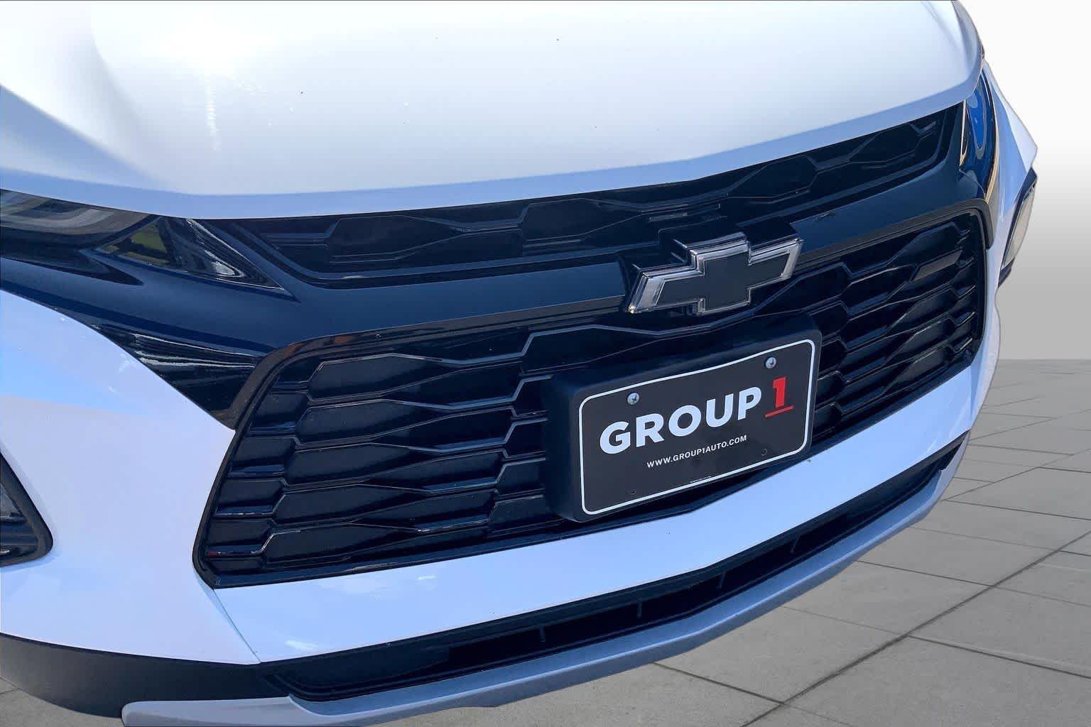 Used 2022 Summit White Chevrolet LT image 30