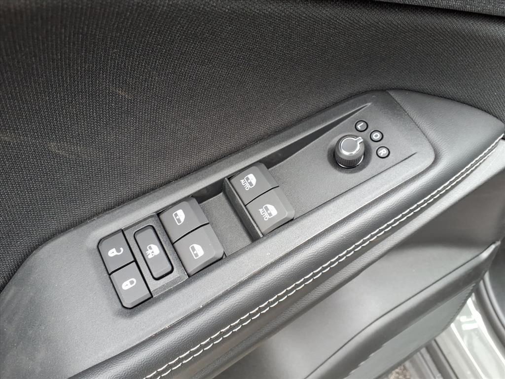 New 2026 Sting-Gray Clear-Coat Exterior Paint Jeep Laredo image 7