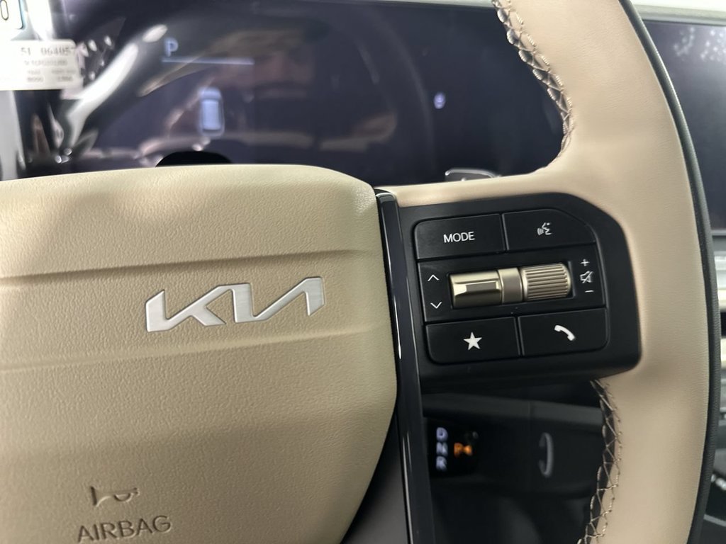 New 2027 Black Kia EX image 7