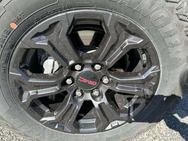 2024 GMC Canyon Elevation - Photo 20