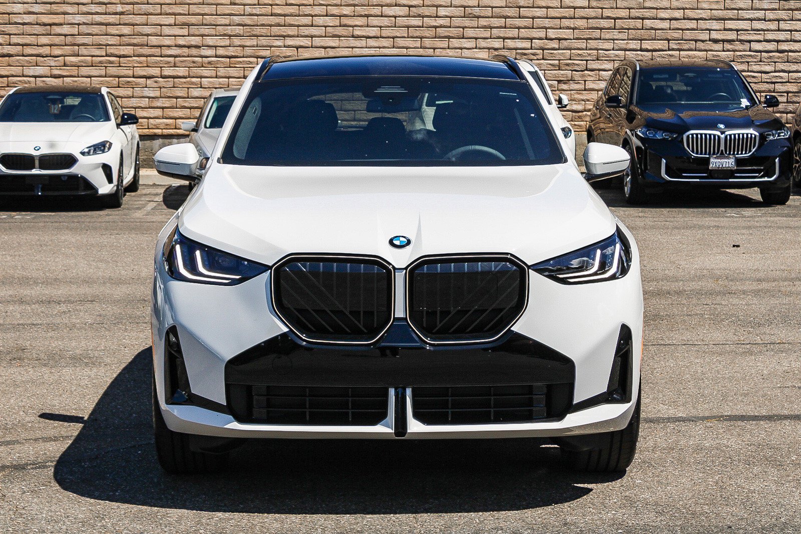 New 2026 Alpine White BMW 30 xDrive image 2