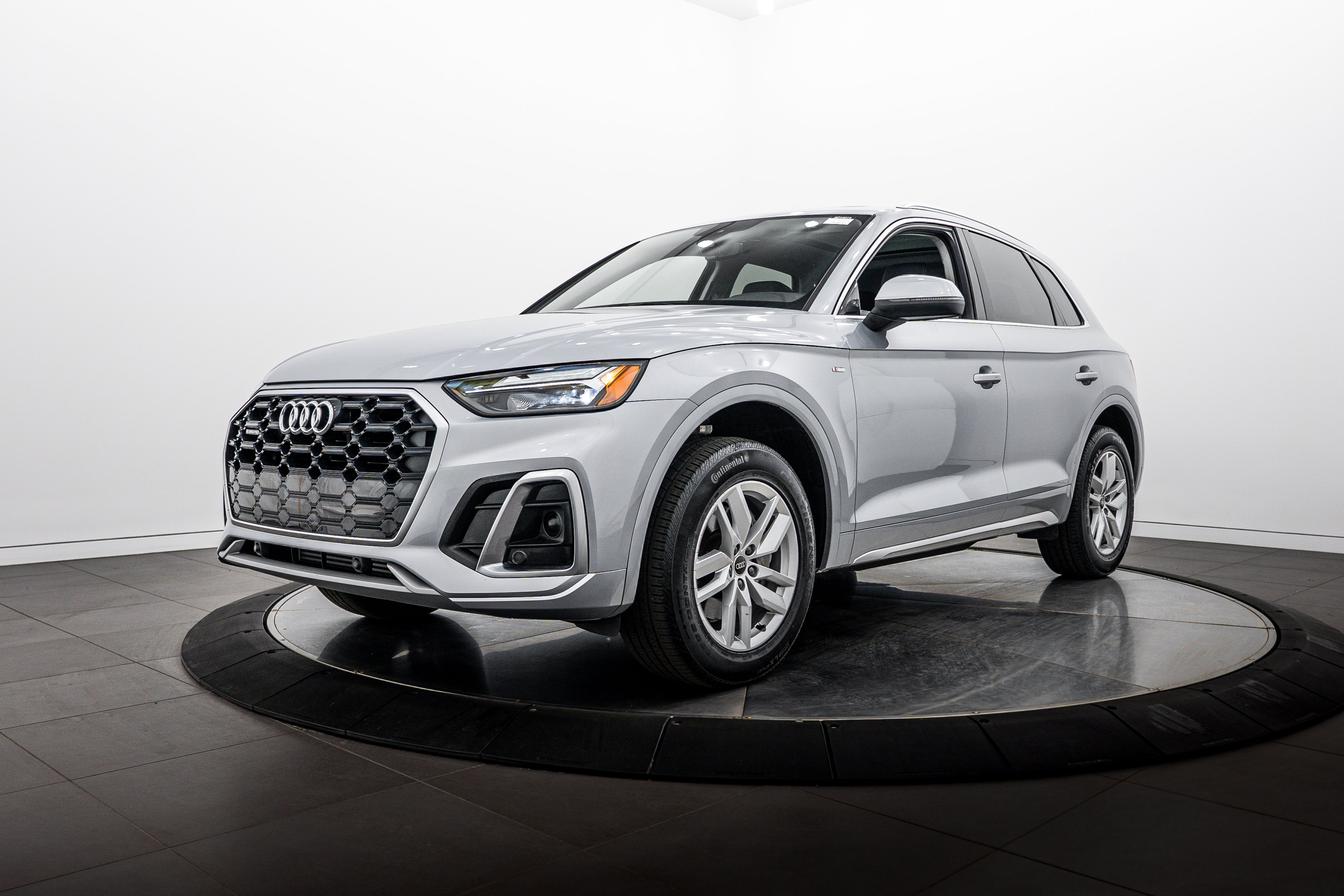 Certified Used 2023 Florett Silver Metallic Audi S line Premium image 6