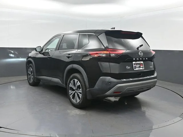Used 2022 Black Nissan SV image 34