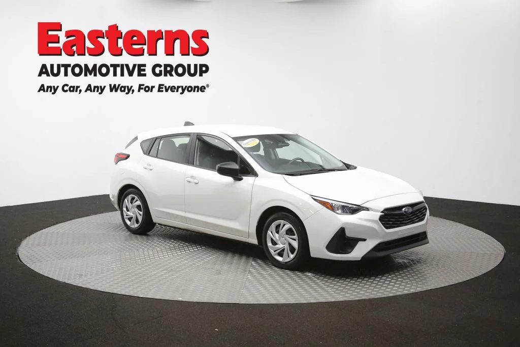 Used 2024 White Subaru Base image 46