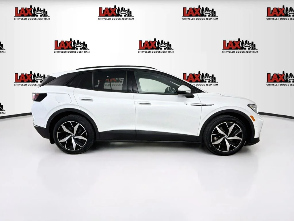 Used 2023 White Volkswagen Pro S image 8
