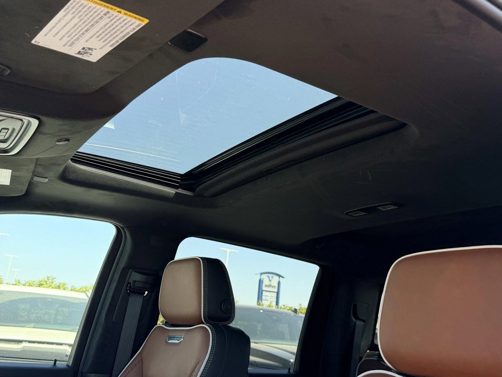New 2026 Glacier White Tricoat GMC Denali Ultimate image 18