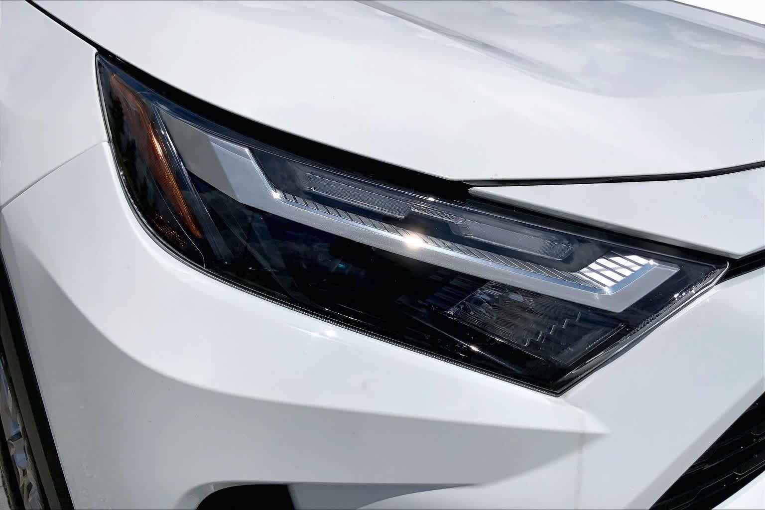 Certified Used 2025 Ice Cap Toyota XLE image 27