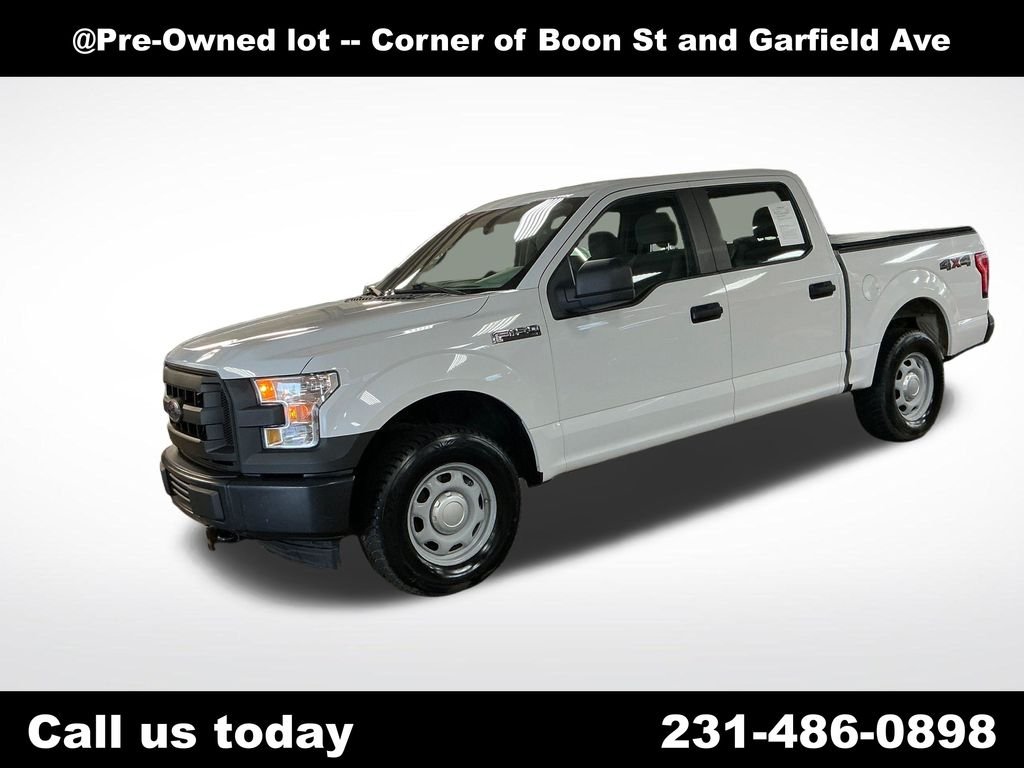 Used 2017 White Ford XL image 1