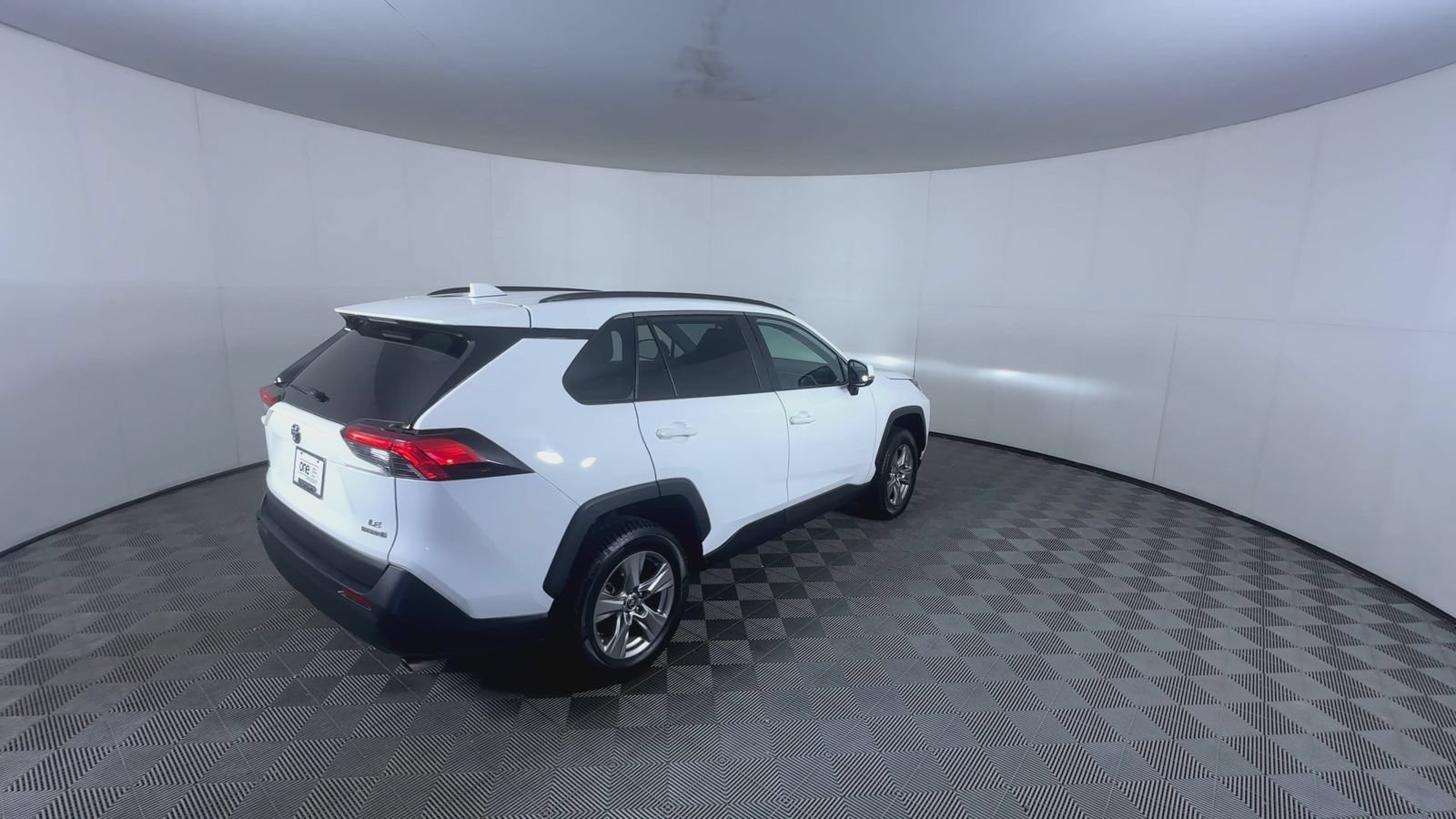 Used 2022 White Toyota Hybrid LE image 8