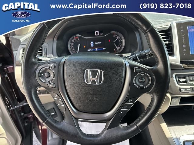 Used 2017  Honda EX-L image 25