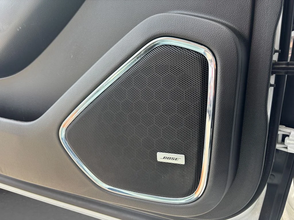 Used 2020 White GMC Denali image 36