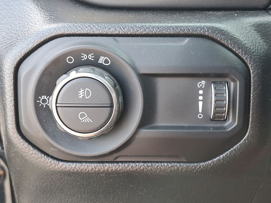 Used 2023 Black Jeep Sport image 26