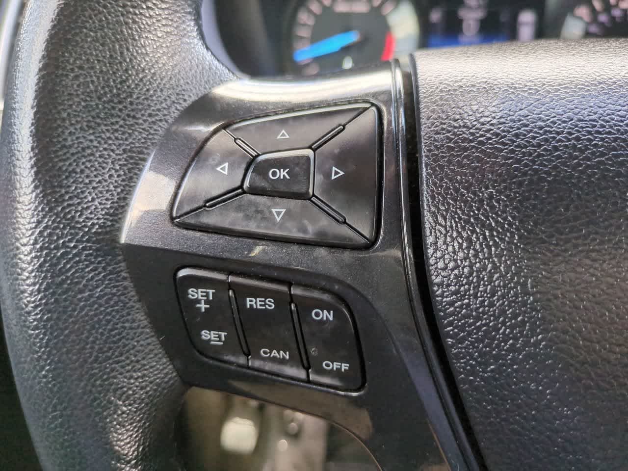 Used 2017 Magnetic Metallic Ford XLT image 23