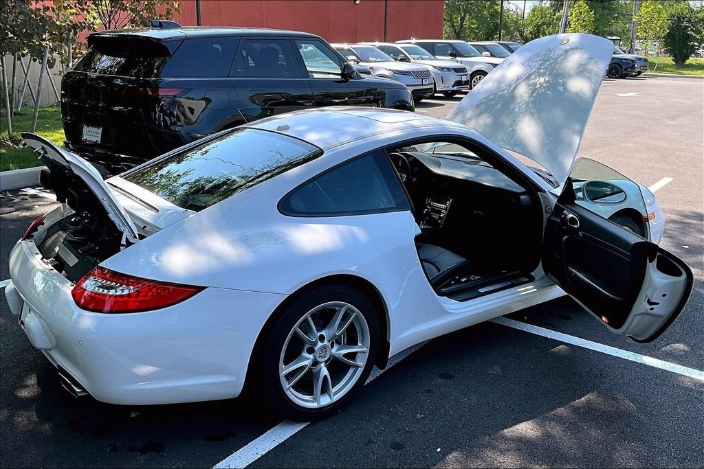 Used 2011 White Porsche Carrera image 34