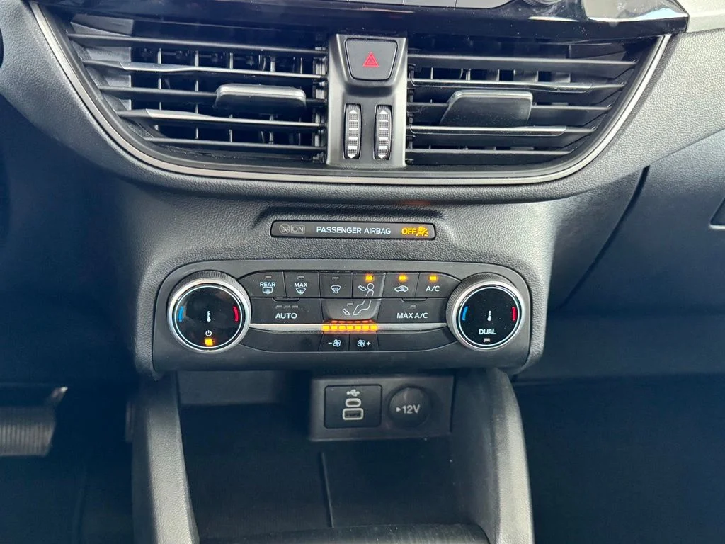 Used 2024 Silver Ford Active image 30