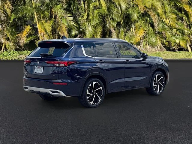 Used 2022 Blue Mitsubishi SEL image 4