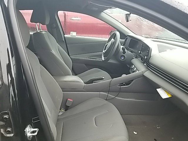 Used 2025 Black Hyundai SE image 31