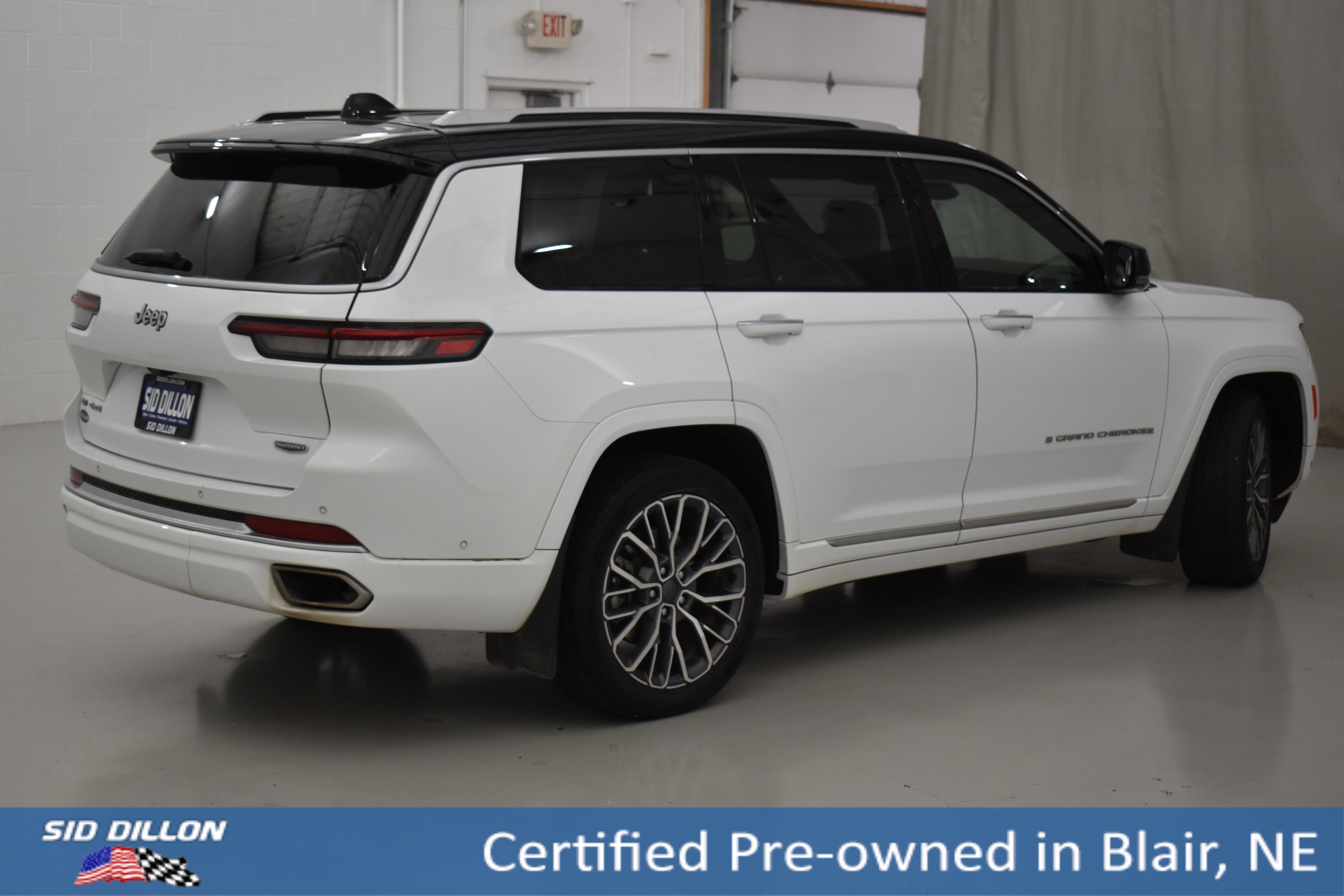 Used 2023 Bright White Clearcoat Jeep Summit Reserve image 14