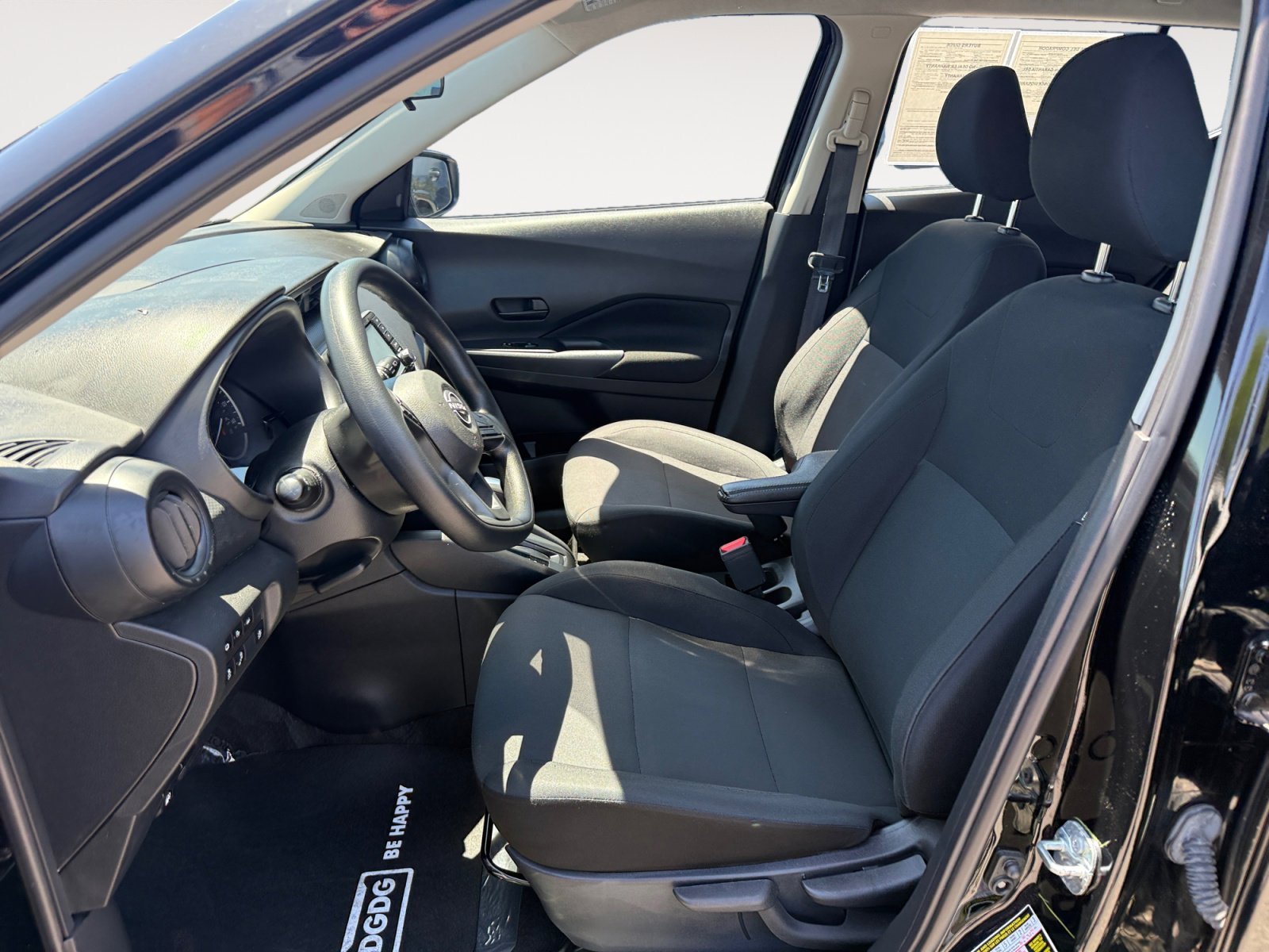Used 2023 Super Black Nissan S image 10