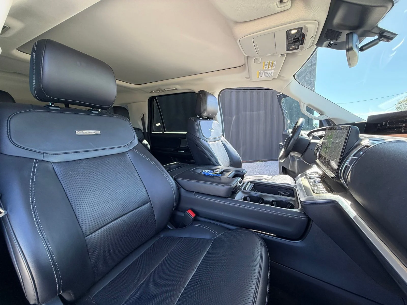 Used 2025 White Ford Platinum image 20