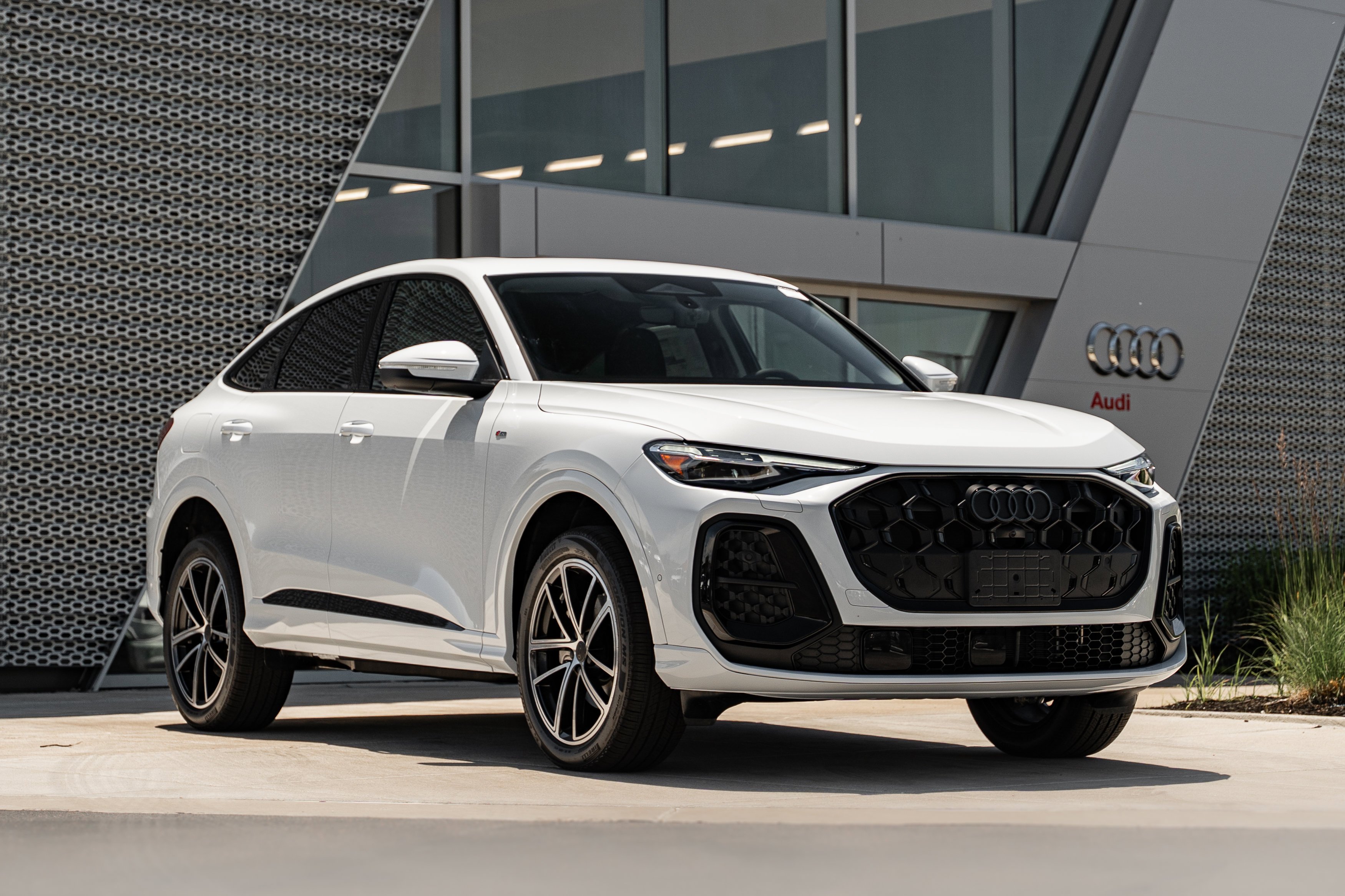 2026 Audi Q5 Sportback Premium Plus quattro's photo