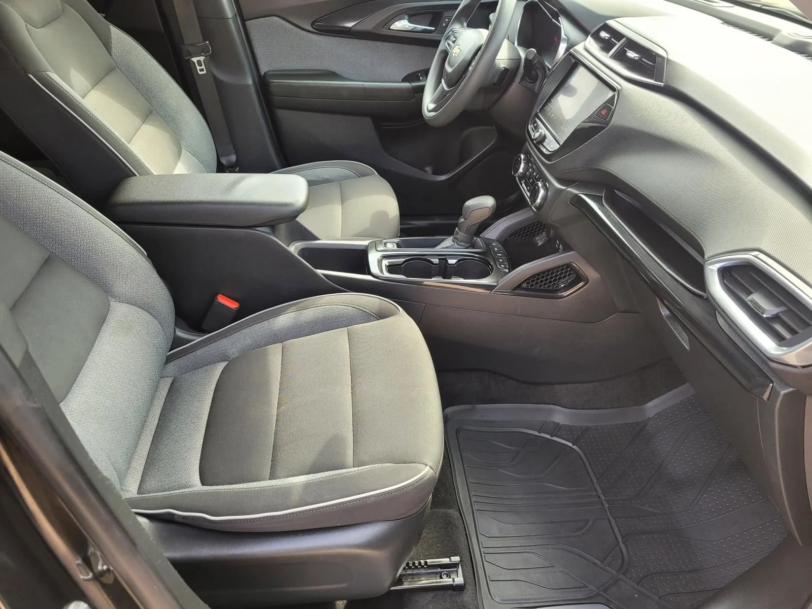 Used 2023 Mosaic Black Metallic Chevrolet LT image 11