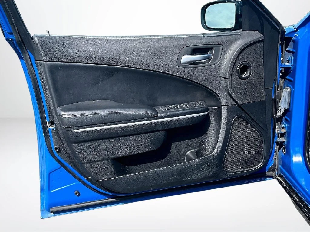 Used 2020 Blue Dodge Police image 21