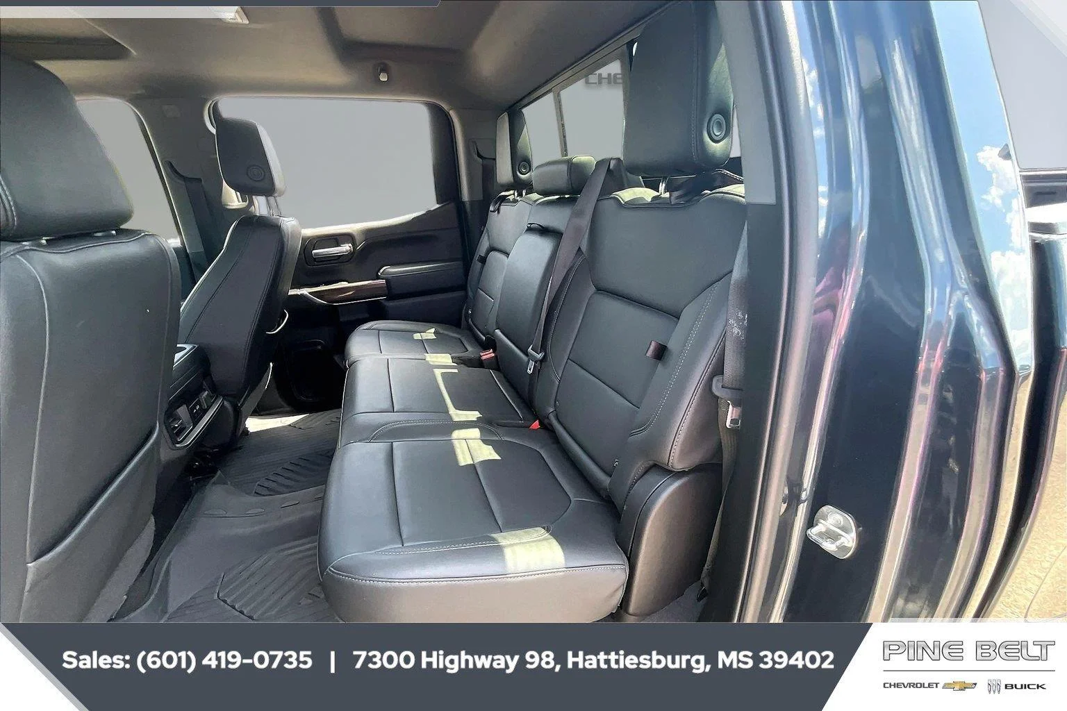 Used 2022 Shadow Gray Metallic Chevrolet RST image 20