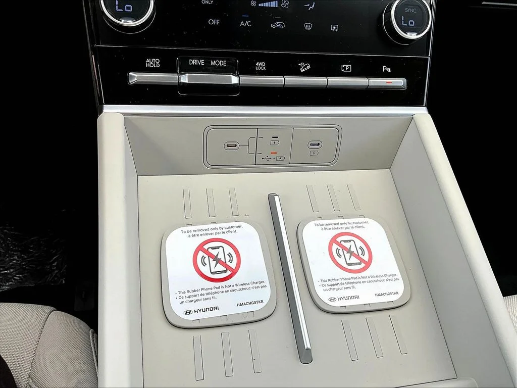 New 2026 White Hyundai SE image 23
