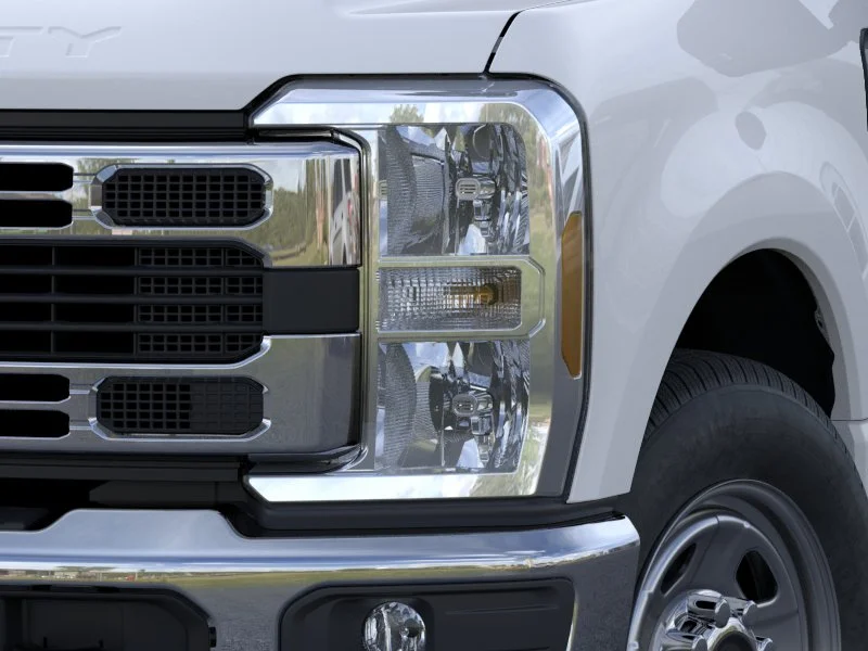 New 2026 Oxford White Ford XL image 46