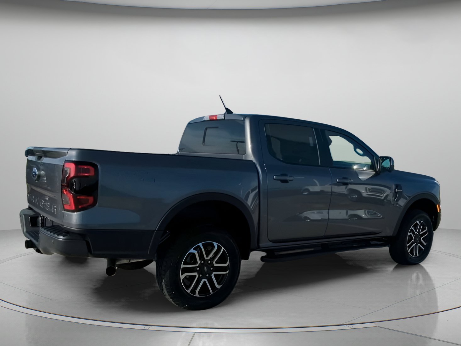 New 2026 Carbonized Gray Metallic Ford Lariat® image 26
