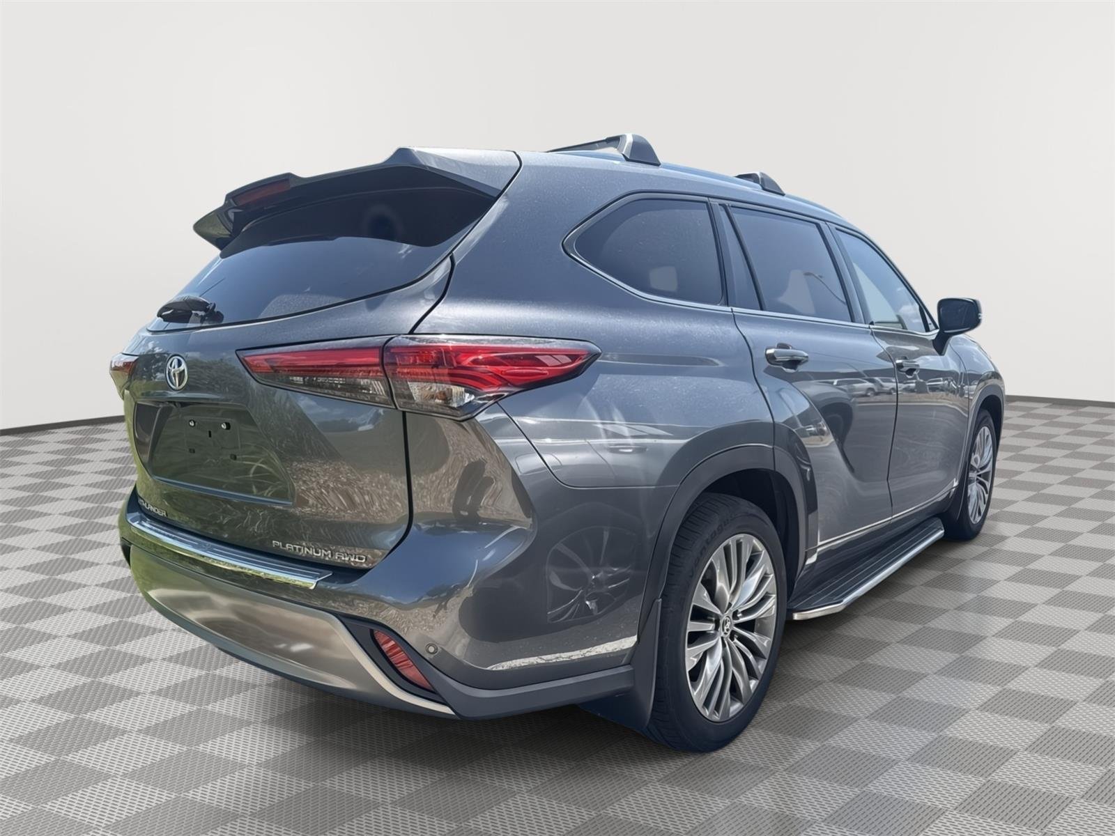 Used 2020 Magnetic Gray Metallic Toyota Platinum image 6