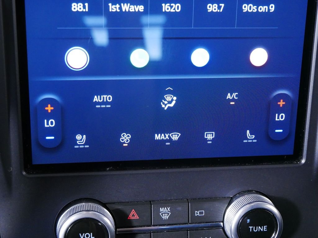 Used 2022 Gray Ford SEL image 23