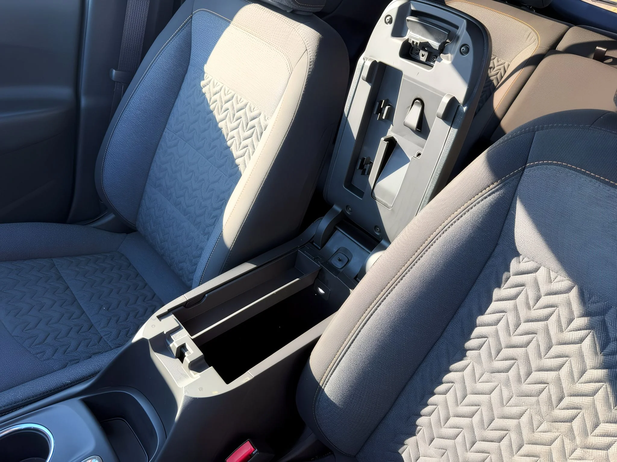 2024 Chevrolet Equinox LT - Photo 27