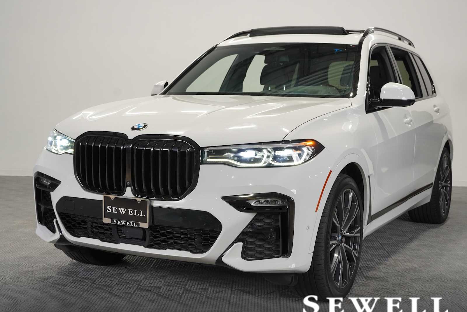 2021 BMW X7 40i