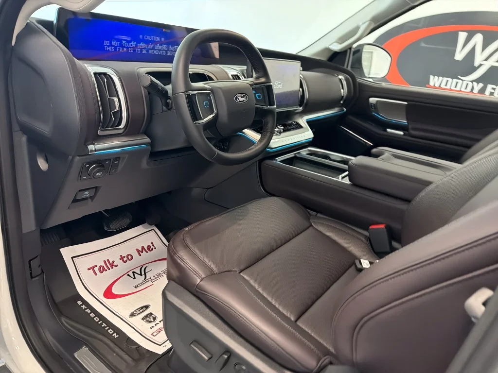 New 2027 White Ford Platinum image 10