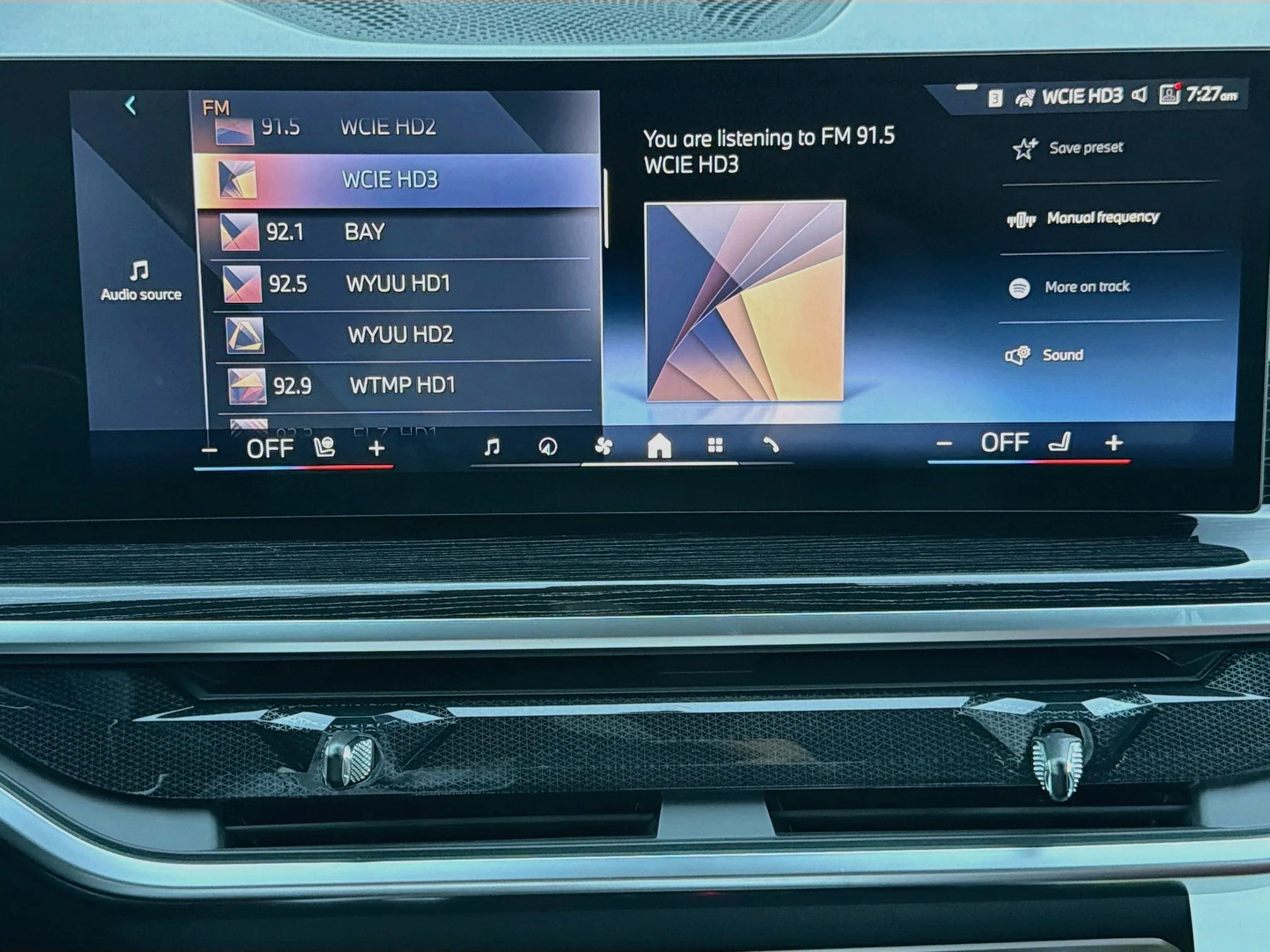 New 2027 Brooklyn Grey Metallic BMW xDrive40i image 31