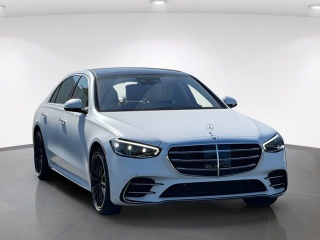 New 2026 MANUFAKTUR Moonlight White Magno Mercedes-Benz S 580 image 5