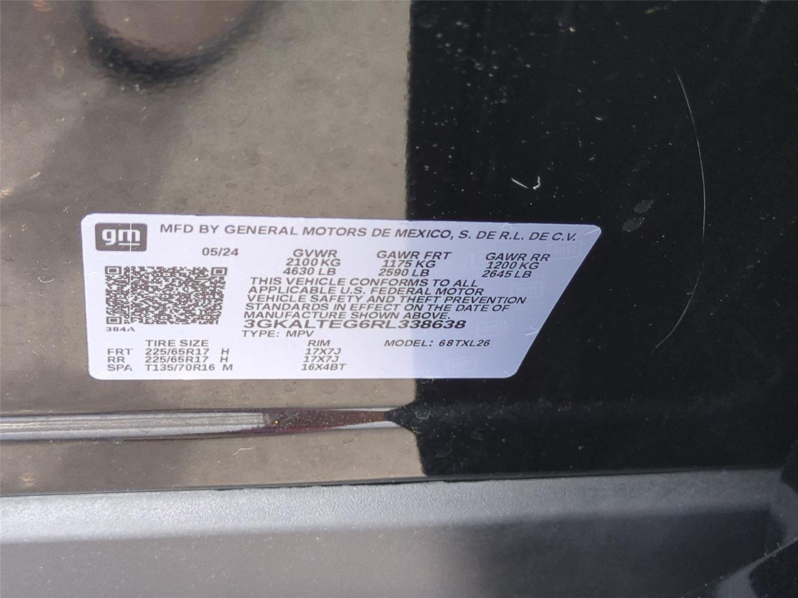 Used 2024 Ebony Twilight Metallic GMC SLE image 39