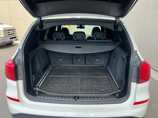 Used 2019 Alpine White BMW sDrive30i image 24