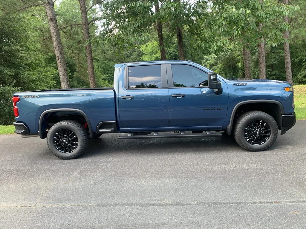 New 2026 Lakeshore Blue Metallic Chevrolet Custom image 11