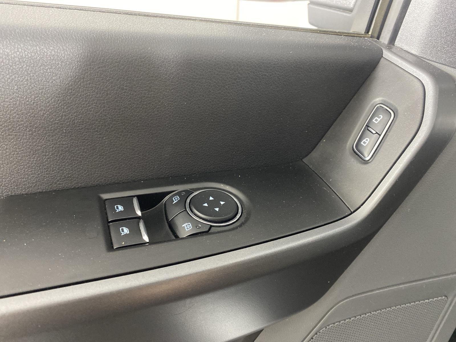 Used 2025 Oxford White Ford XLT image 34