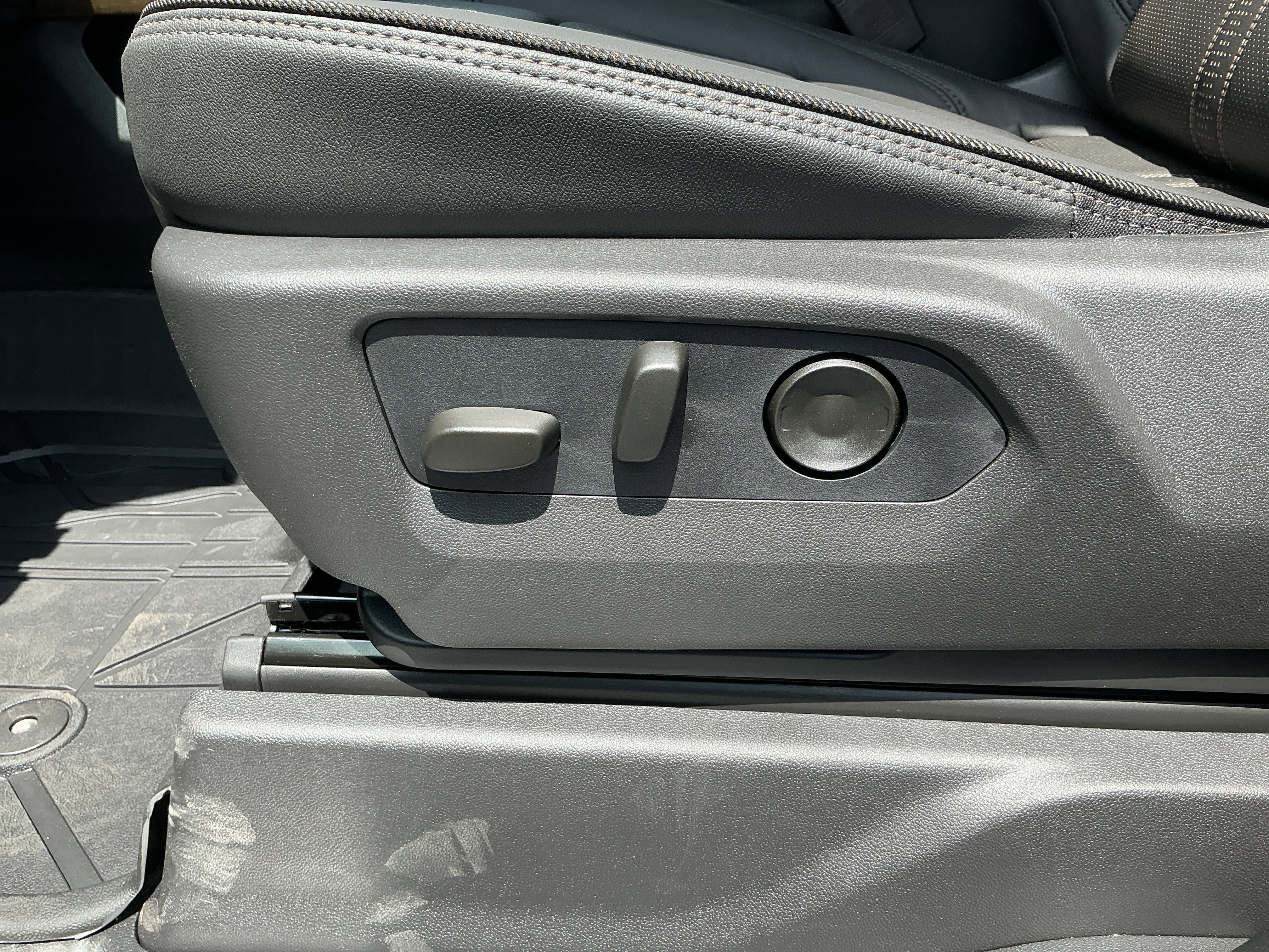 2026 Chevrolet Silverado 1500 High Country - Photo 12
