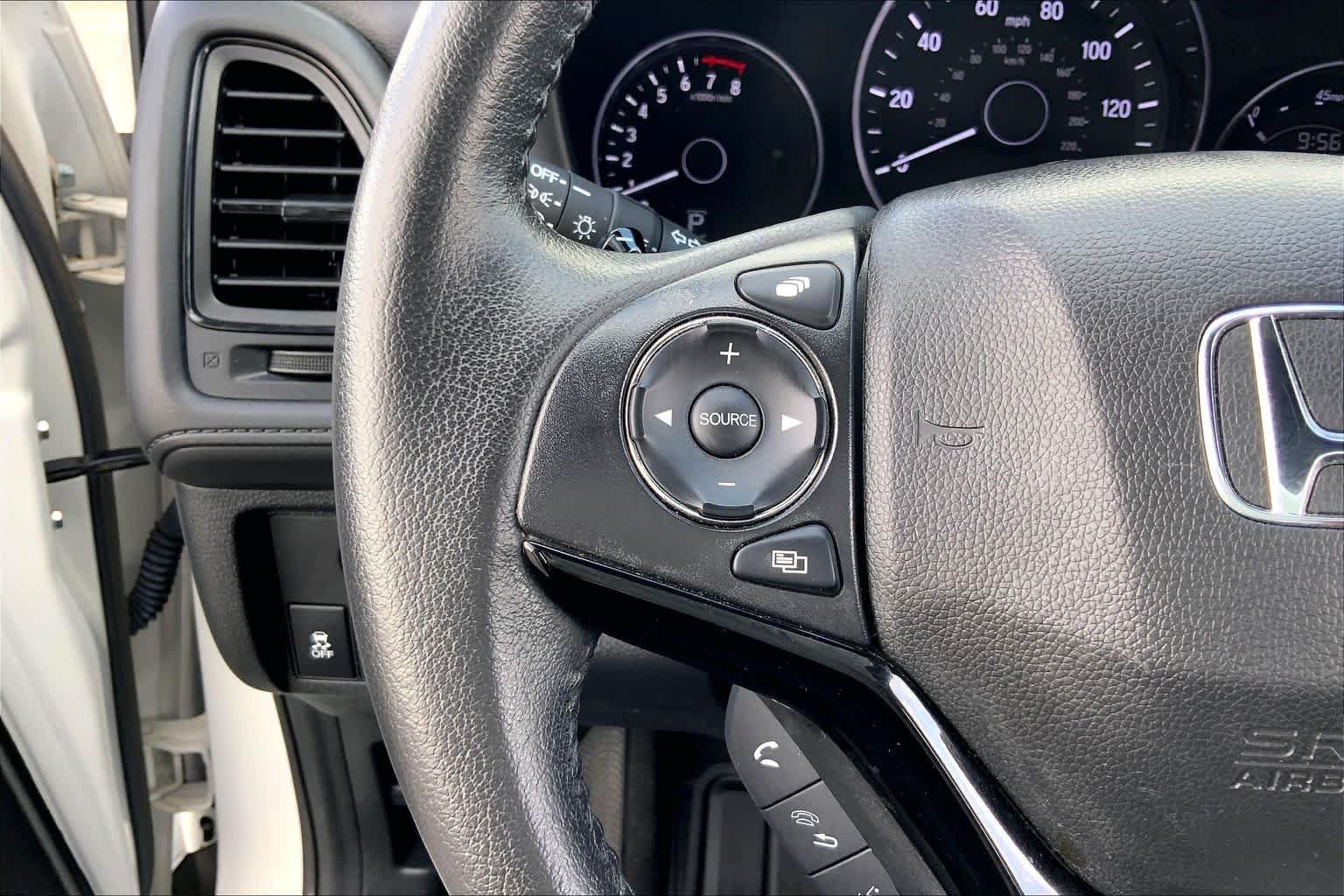 Used 2022 Platinum White Pearl Honda Sport image 23