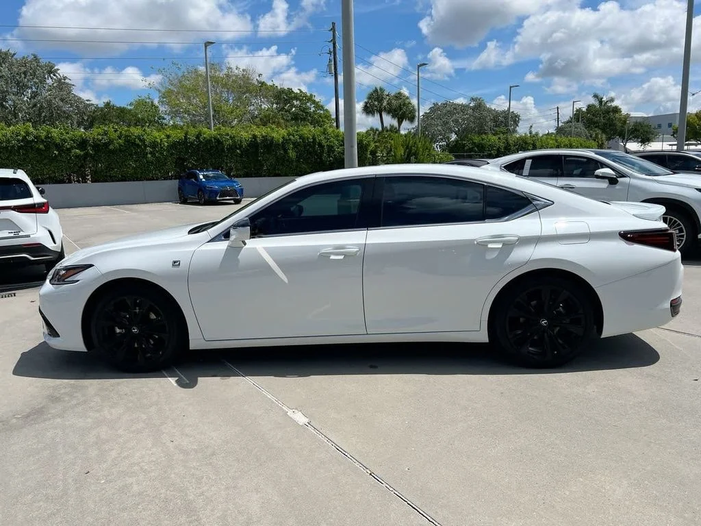 Certified Used 2024 WHITE NOVA GF. Lexus 300h F SPORT Handling image 4